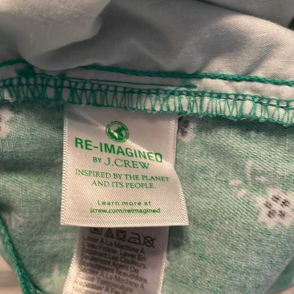 J Crew - size 6 - green shorts with flowers - EUC - Picture 5 of 7